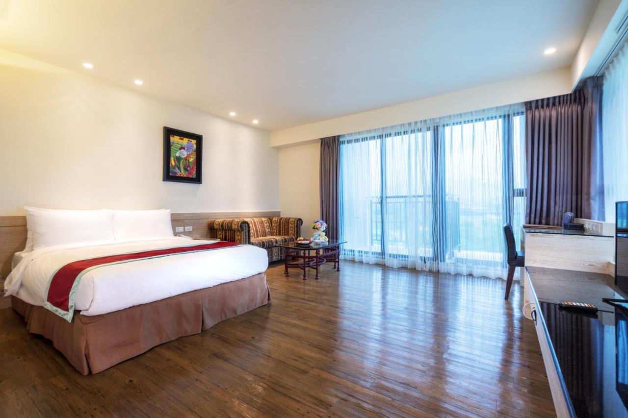 Taitung Naruwan Galaxy Hotel מראה חיצוני תמונה